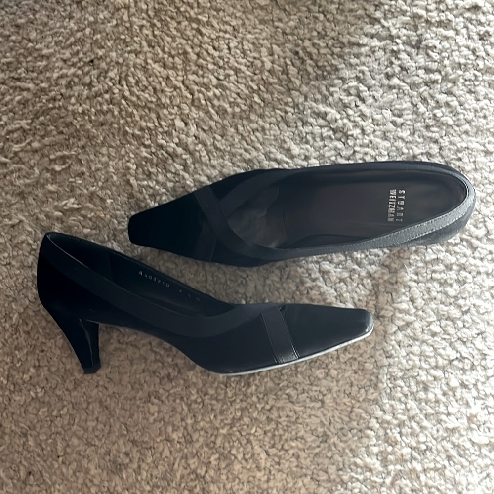 Stuart Weitzman black suede 5” heels size 9.5